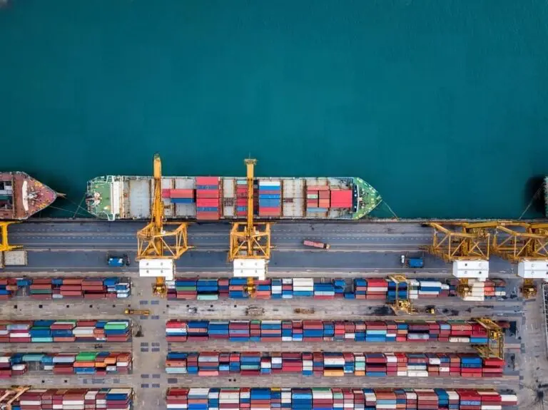 7 Reasons to Outsource Your Supply Chain