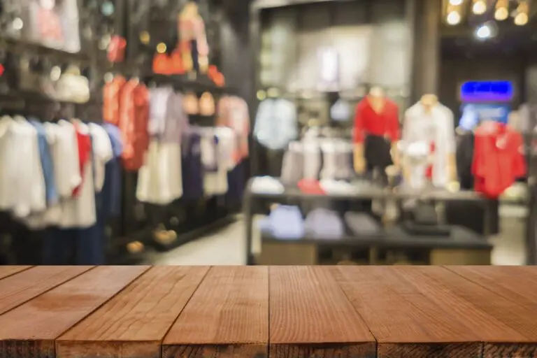 Brick-and-Mortar Shopping: Look What’s Back Again 