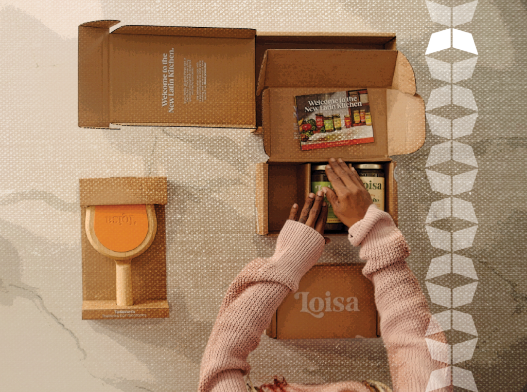 kitting Loisa brand products